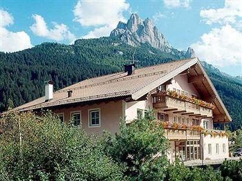 Mozart Hotel 3*