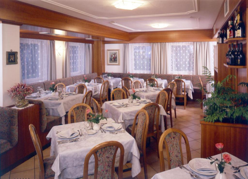 Mozart Hotel 3*