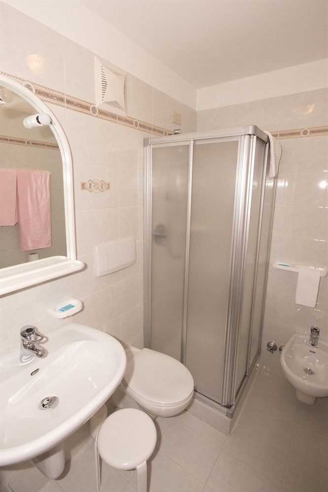 Hotel Mozart 3*