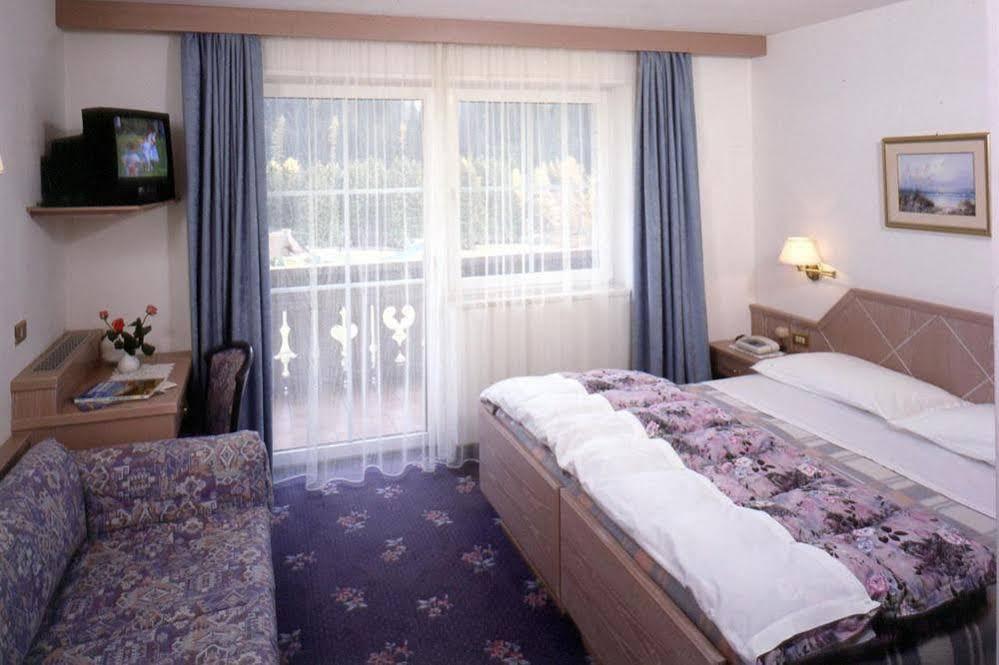 Hotel Mozart 3*